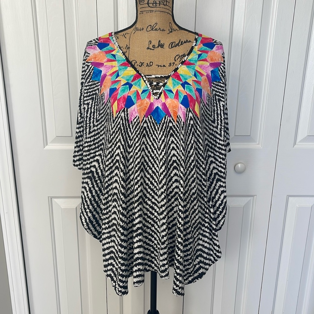Bar III Black & White Pattern Swim Coverup